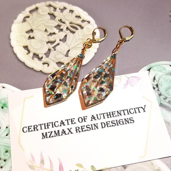 GENUINE OPALS MzMax Resin Designs Long Earrings - Picture 6 of 8